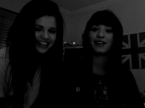 demi Lovato and Selena Gomez shout outs!! 1391