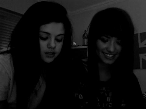 demi Lovato and Selena Gomez shout outs!! 900