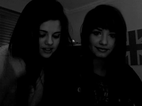demi Lovato and Selena Gomez shout outs!! 2011