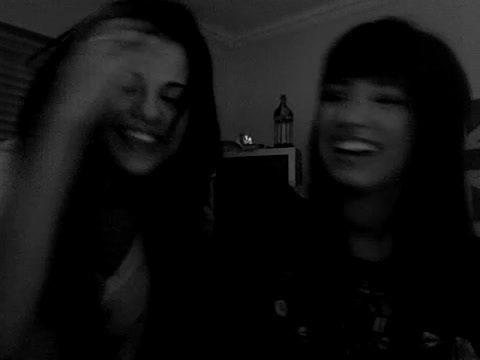 demi Lovato and Selena Gomez shout outs!! 2053