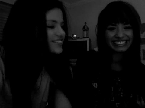 demi Lovato and Selena Gomez shout outs!! 2082