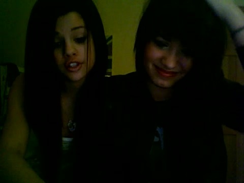 Demi Lovato and Selena Gomez vlog 1060