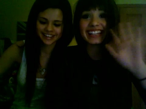 Demi Lovato and Selena Gomez vlog 1092