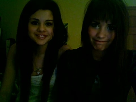 Demi Lovato and Selena Gomez vlog 1680 - Demilush and Selena Gomez Vlog Part oo4