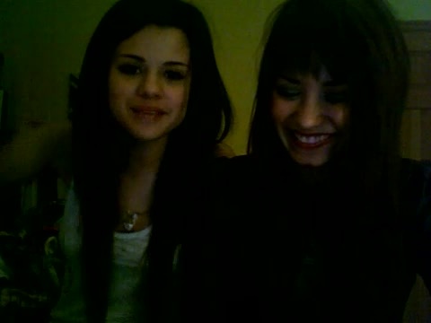 Demi Lovato and Selena Gomez vlog 1715 - Demilush and Selena Gomez Vlog Part oo4