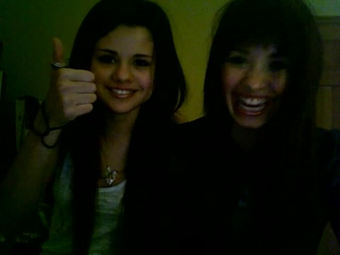 Demi Lovato and Selena Gomez vlog 1723 - Demilush and Selena Gomez Vlog Part oo4
