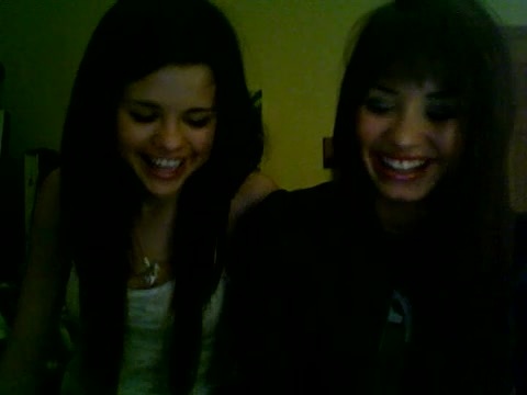 Demi Lovato and Selena Gomez vlog 1734 - Demilush and Selena Gomez Vlog Part oo4