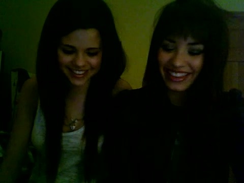 Demi Lovato and Selena Gomez vlog 1756 - Demilush and Selena Gomez Vlog Part oo4