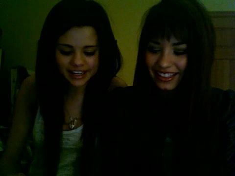 Demi Lovato and Selena Gomez vlog 1795 - Demilush and Selena Gomez Vlog Part oo4