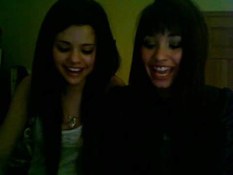 Demi Lovato and Selena Gomez vlog 1813 - Demilush and Selena Gomez Vlog Part oo4
