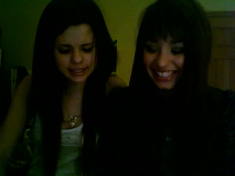 Demi Lovato and Selena Gomez vlog 1827 - Demilush and Selena Gomez Vlog Part oo4
