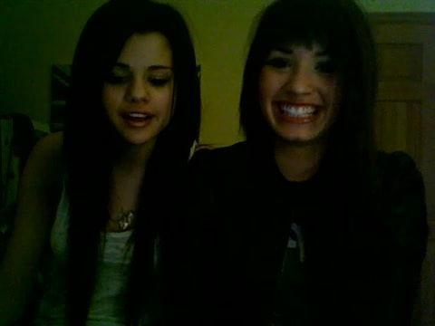 Demi Lovato and Selena Gomez vlog 1323