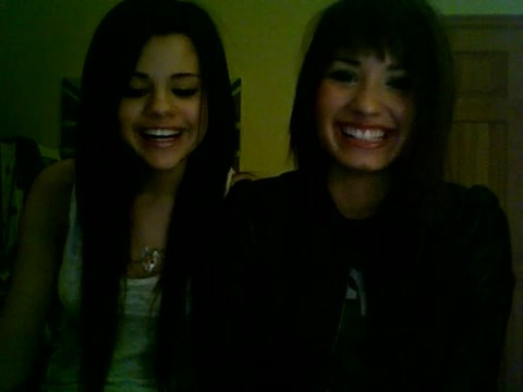 Demi Lovato and Selena Gomez vlog 1328
