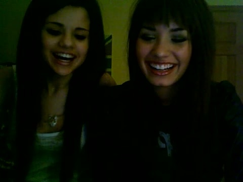 Demi Lovato and Selena Gomez vlog 842