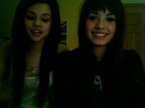Demi Lovato and Selena Gomez vlog 903