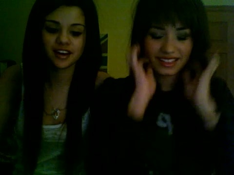 Demi Lovato and Selena Gomez vlog 914