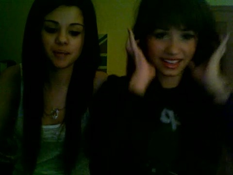 Demi Lovato and Selena Gomez vlog 916