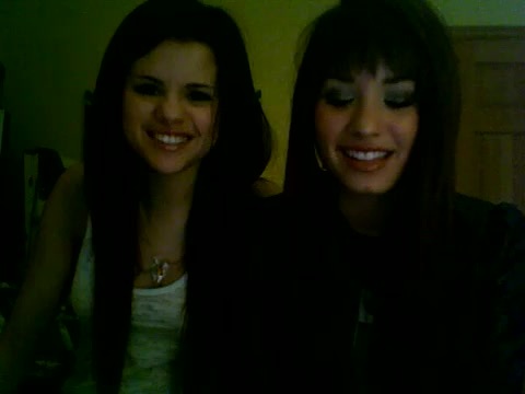 Demi Lovato and Selena Gomez vlog 1924
