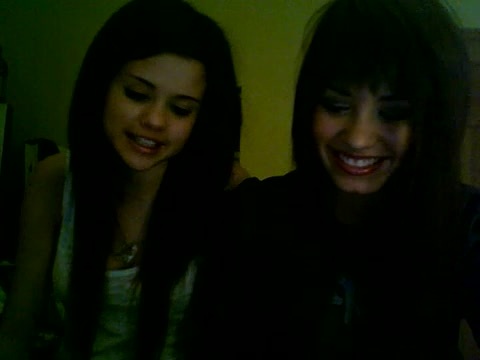 Demi Lovato and Selena Gomez vlog 1484