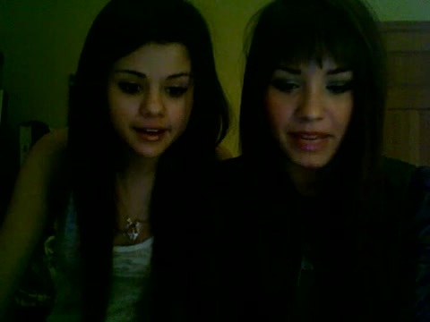 Demi Lovato and Selena Gomez vlog 2007