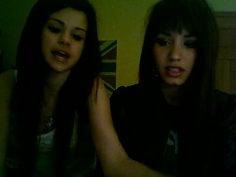 Demi Lovato and Selena Gomez vlog 2530