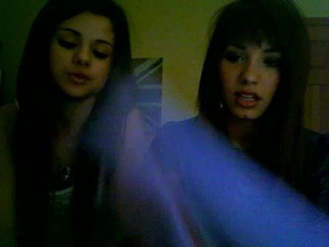 Demi Lovato and Selena Gomez vlog 2534
