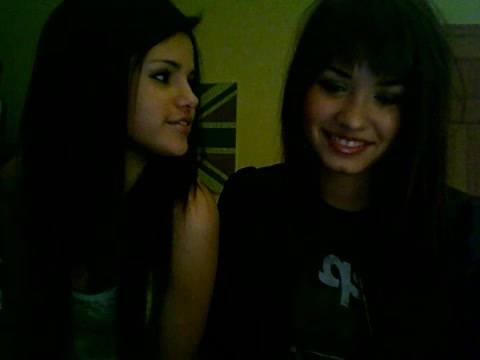 Demi Lovato and Selena Gomez vlog 3117