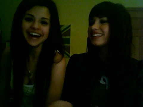 Demi Lovato and Selena Gomez vlog 3685 Demi Lovato and Selena Gomez vlog 3685