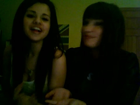 Demi Lovato and Selena Gomez vlog 3719 Demi Lovato and Selena Gomez vlog 3719