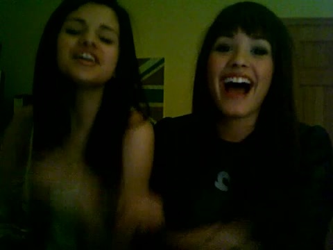 Demi Lovato and Selena Gomez vlog 3722 Demi Lovato and Selena Gomez vlog 3722