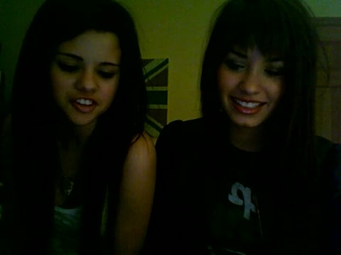 Demi Lovato and Selena Gomez vlog 3198
