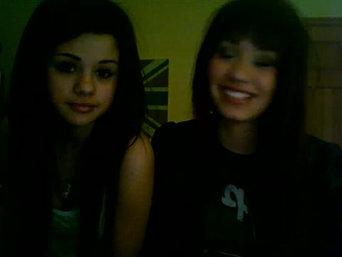 Demi Lovato and Selena Gomez vlog 3211