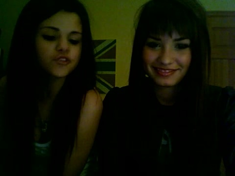 Demi Lovato and Selena Gomez vlog 2761