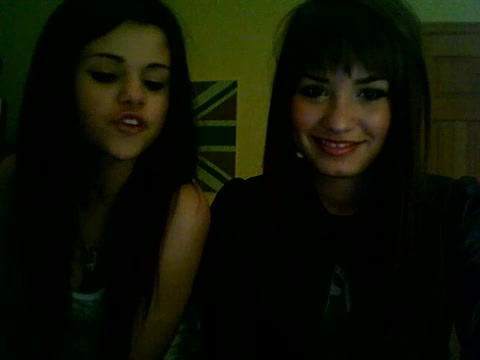 Demi Lovato and Selena Gomez vlog 2762