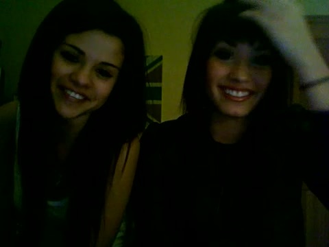 Demi Lovato and Selena Gomez vlog 2811