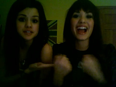 Demi Lovato and Selena Gomez vlog 3274