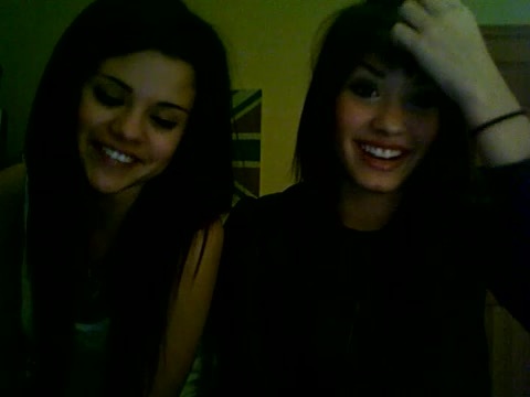 Demi Lovato and Selena Gomez vlog 2813