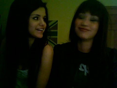 Demi Lovato and Selena Gomez vlog 3304