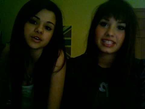 Demi Lovato and Selena Gomez vlog 3916