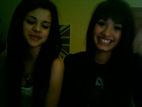 Demi Lovato and Selena Gomez vlog 3330