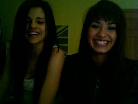 Demi Lovato and Selena Gomez vlog 4508 - Demilush and Selena Gomez Vlog Part o10