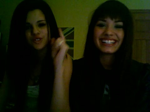 Demi Lovato and Selena Gomez vlog 4517