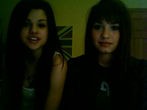 Demi Lovato and Selena Gomez vlog 4048