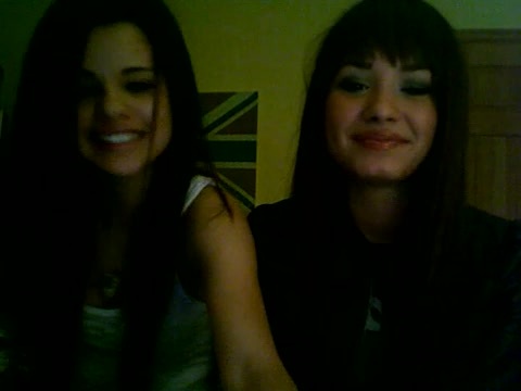 Demi Lovato and Selena Gomez vlog 4550