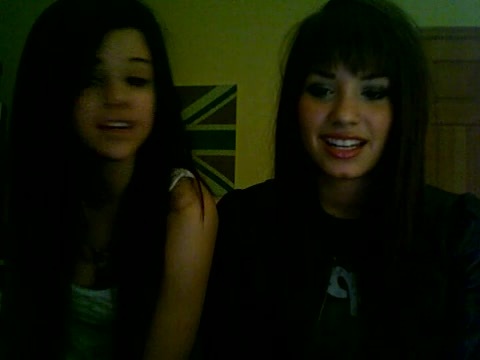Demi Lovato and Selena Gomez vlog 4085 - Demilush and Selena Gomez Vlog Part oo9