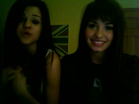 Demi Lovato and Selena Gomez vlog 4148