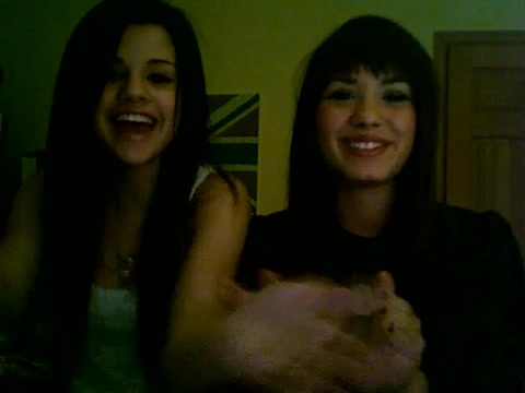 Demi Lovato and Selena Gomez vlog 4251