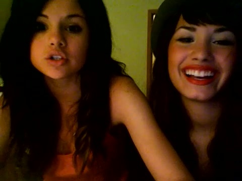 demi lovato and selena gomez with SPECIAL GUEST!!! 1539 - Demilush and selena gomez with Special Guest Part oo4