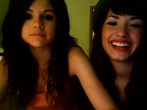 demi lovato and selena gomez with SPECIAL GUEST!!! 1542 - Demilush and selena gomez with Special Guest Part oo4