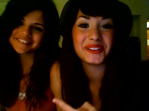 demi lovato and selena gomez with SPECIAL GUEST!!! 551 - Demilush and selena gomez with Special Guest Part oo2